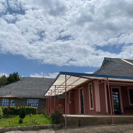 Acacia Gardens Gilgil Hotel Bagian luar foto