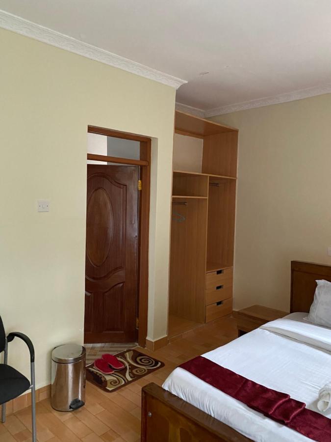 Acacia Gardens Gilgil Hotel Bagian luar foto